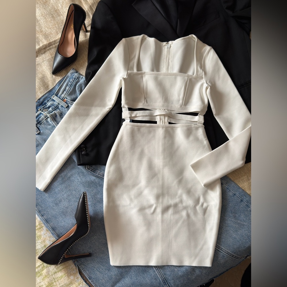 Elegant White Long-Sleeve Cutout Bodycon mini Dress - Picture 1 of 8